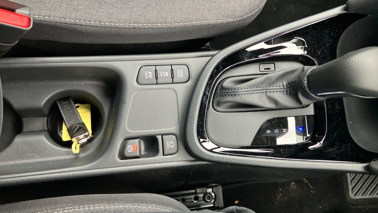 Toyota Yaris Cross 1.5 Hybrid Design 5dr CVT Hybrid Estate